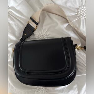 Elegant Black Leather shoulder Bag